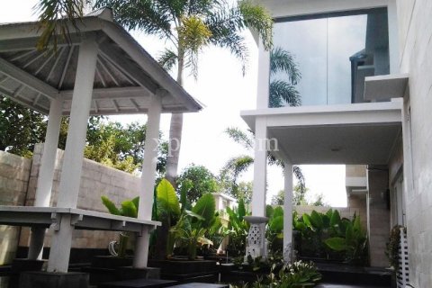4 bedrooms Villa in South Kuta, Badung, Indonesia No. 7969 15