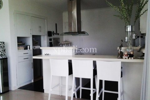 4 bedrooms Villa in South Kuta, Badung, Indonesia No. 7969 11