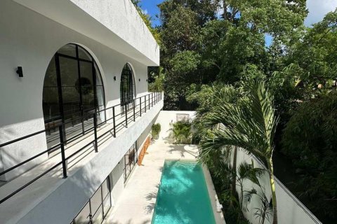 6 bedrooms Villa in Tampaksiring, Gianyar, Indonesia No. 7775