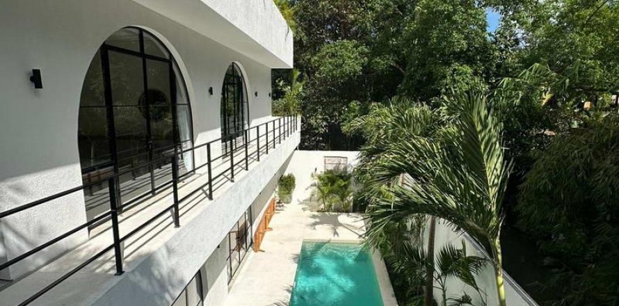 6 bedrooms Villa in Tampaksiring, Gianyar, Indonesia No. 7775