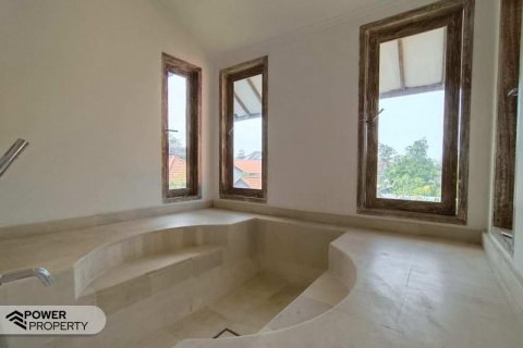5 bedrooms Villa in Seminyak, Badung, Indonesia No. 8687 22