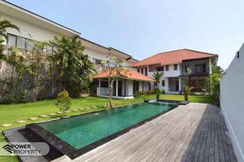 5 bedrooms Villa in Seminyak, Badung, Indonesia No. 8687 8