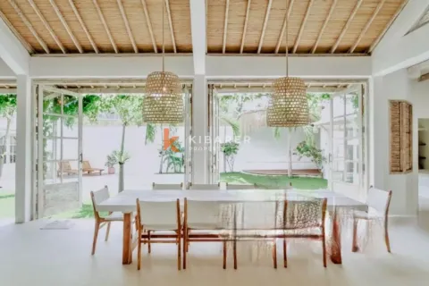 4 bedrooms Villa in Badung, Indonesia No. 13184 8