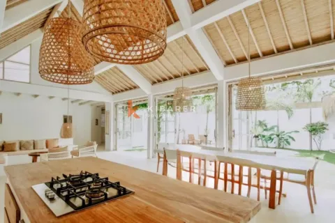 4 bedrooms Villa in Badung, Indonesia No. 13184 3