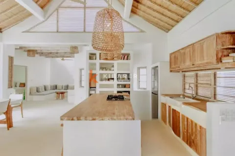 4 bedrooms Villa in Badung, Indonesia No. 13184 2
