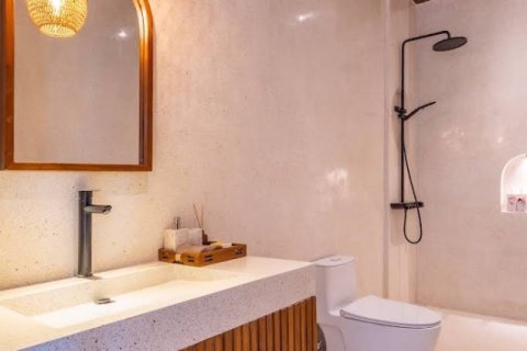 270m2 Villa in Seminyak, Badung, Indonesia No. 9670 16