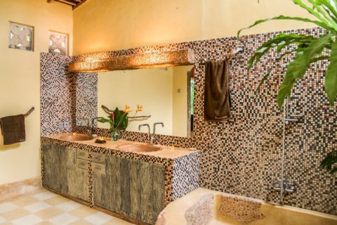 3 bedrooms Villa in Badung, Indonesia No. 10766 6