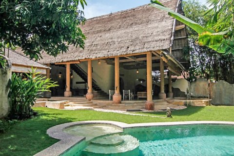 3 bedrooms Villa in Badung, Indonesia No. 10766