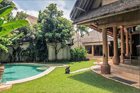 3 bedrooms Villa in Badung, Indonesia No. 10766 2