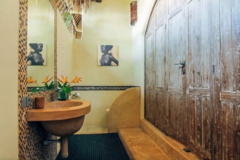 3 bedrooms Villa in Badung, Indonesia No. 10766 16