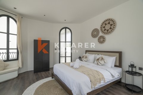 3 bedrooms Villa in Tibubeneng, Badung, Indonesia No. 12041 15