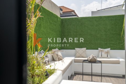 3 bedrooms Villa in Tibubeneng, Badung, Indonesia No. 12041 7