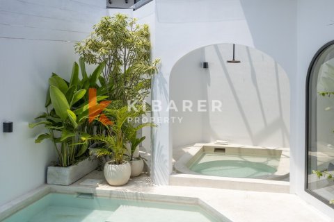 3 bedrooms Villa in Tibubeneng, Badung, Indonesia No. 12041 2