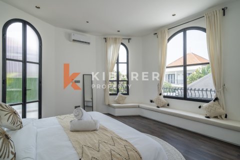3 bedrooms Villa in Tibubeneng, Badung, Indonesia No. 12041 16