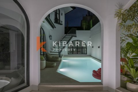 3 bedrooms Villa in Tibubeneng, Badung, Indonesia No. 12041 3