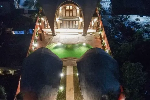 6 bedrooms Villa in Legian, Kuta, Badung, Indonesia No. 10634 2