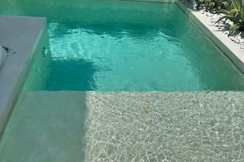 3 bedrooms Villa in Tampaksiring, Gianyar, Indonesia No. 9470 16