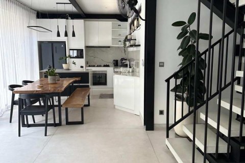 3 bedrooms Villa in Tampaksiring, Gianyar, Indonesia No. 9470 4