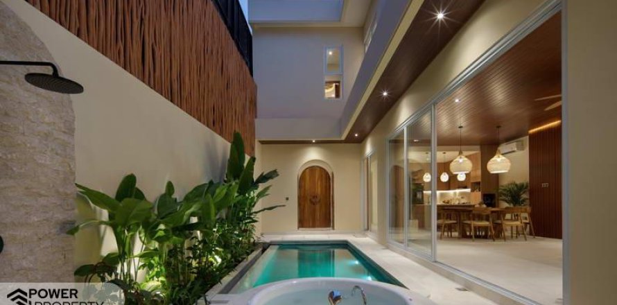 3 bedrooms Villa in Canggu, Badung, Indonesia No. 9472