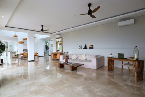 6 bedrooms Villa in South Kuta, Badung, Indonesia No. 966 13