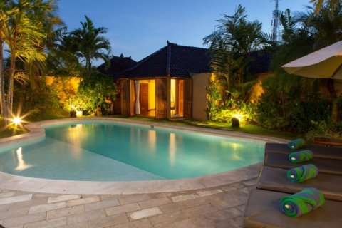 4 bedrooms Villa in Seminyak, Badung, Indonesia No. 961 8