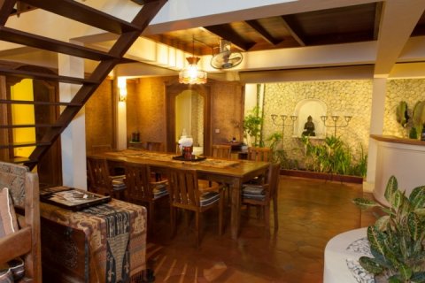 4 bedrooms Villa in Seminyak, Badung, Indonesia No. 961 11