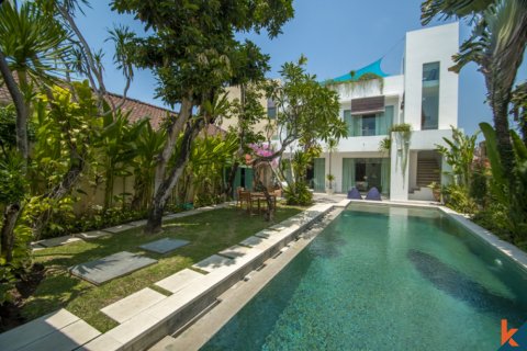 4 bedrooms Villa in Seminyak, Badung, Indonesia No. 11465