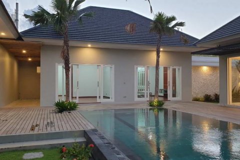 3 bedrooms Villa in Kerobokan, Badung, Indonesia No. 7792 10