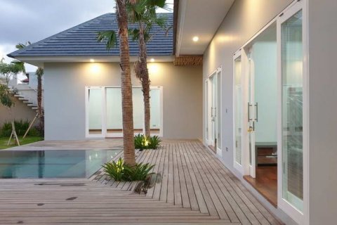 3 bedrooms Villa in Kerobokan, Badung, Indonesia No. 7792 9