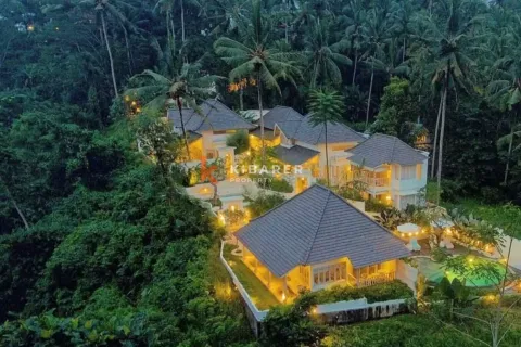 Вилла с 3 спальнями в Gianyar, Гианьяр, Индонезия № 12317