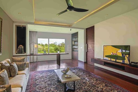6 bedrooms Villa in Gianyar, Indonesia No. 1843 2