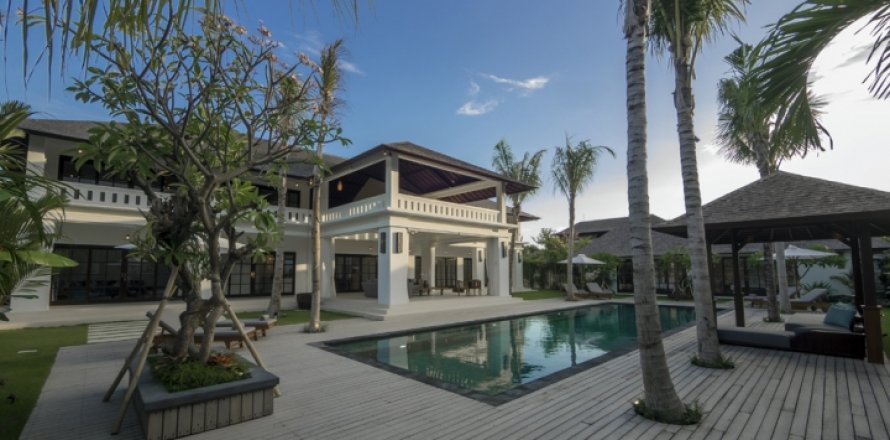 6 bedrooms Villa in Seminyak, Badung, Indonesia No. 658