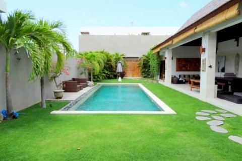 8 bedrooms Villa in Seminyak, Badung, Indonesia No. 655 28
