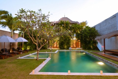 Вилла с 8 спальнями в Seminyak, Бадунг, Индонезия № 655