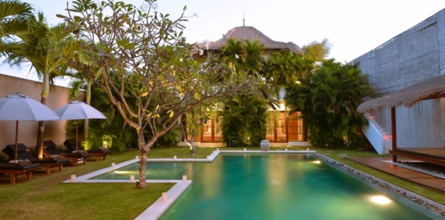8 bedrooms Villa in Seminyak, Badung, Indonesia No. 655