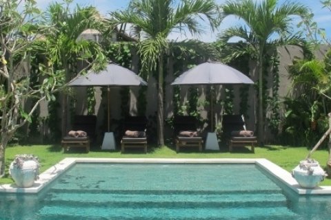 8 bedrooms Villa in Seminyak, Badung, Indonesia No. 655 11
