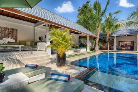 6 bedrooms Villa in Seminyak, Badung, Indonesia No. 657 4