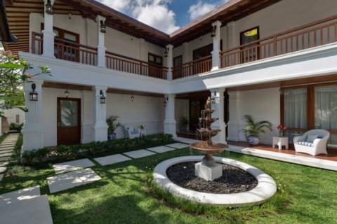 6 bedrooms Villa in Seminyak, Badung, Indonesia No. 657 19
