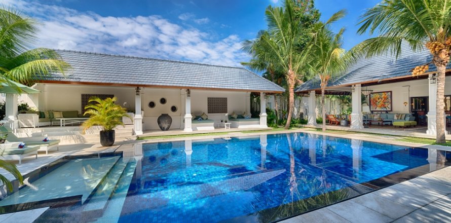 6 bedrooms Villa in Seminyak, Badung, Indonesia No. 657