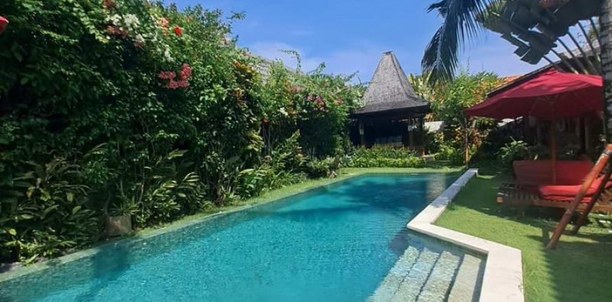4 bedrooms Villa in Canggu, Badung, Indonesia No. 7685