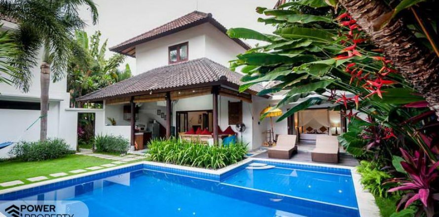 5 bedrooms Villa in Seminyak, Badung, Indonesia No. 7686