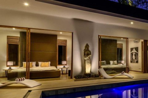 5 bedrooms Villa in Canggu, Badung, Indonesia No. 7688 16