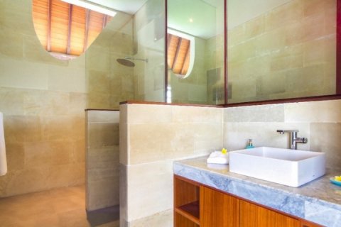 3 bedrooms Villa in Seminyak, Badung, Indonesia No. 1322 23