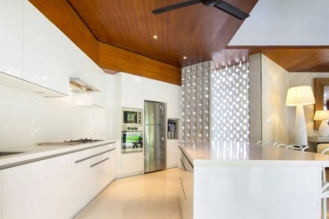 3 bedrooms Villa in Seminyak, Badung, Indonesia No. 1322 4