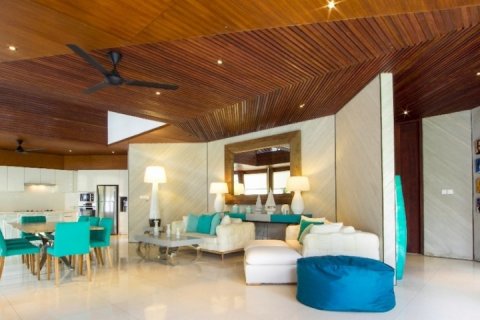 3 bedrooms Villa in Seminyak, Badung, Indonesia No. 1322 2