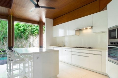 3 bedrooms Villa in Seminyak, Badung, Indonesia No. 1322 5