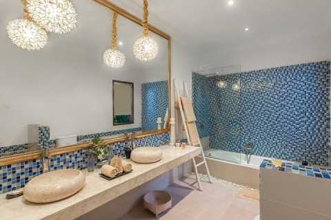 Вилла с 2 спальнями в Seminyak, Бадунг, Индонезия № 1323 8