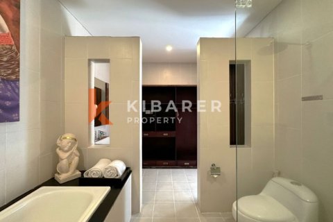 Вилла с 3 спальнями в Jimbaran, Бадунг, Индонезия № 13277 14