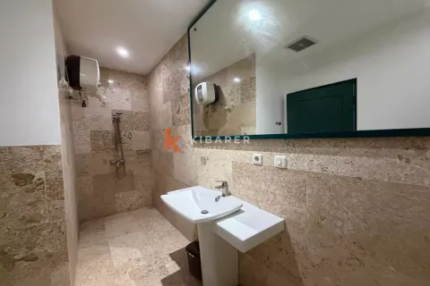 4 bedrooms Villa in Kerobokan, Badung, Indonesia No. 12168 23