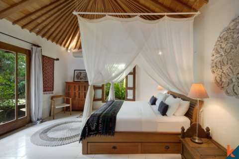 4 bedrooms Villa in Badung, Indonesia No. 11568 2